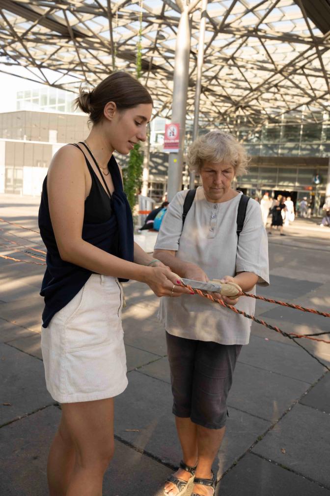 Ropemaking with Passerbys