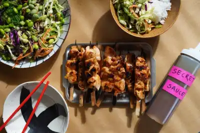 Kyllingspyd med japansk slaw