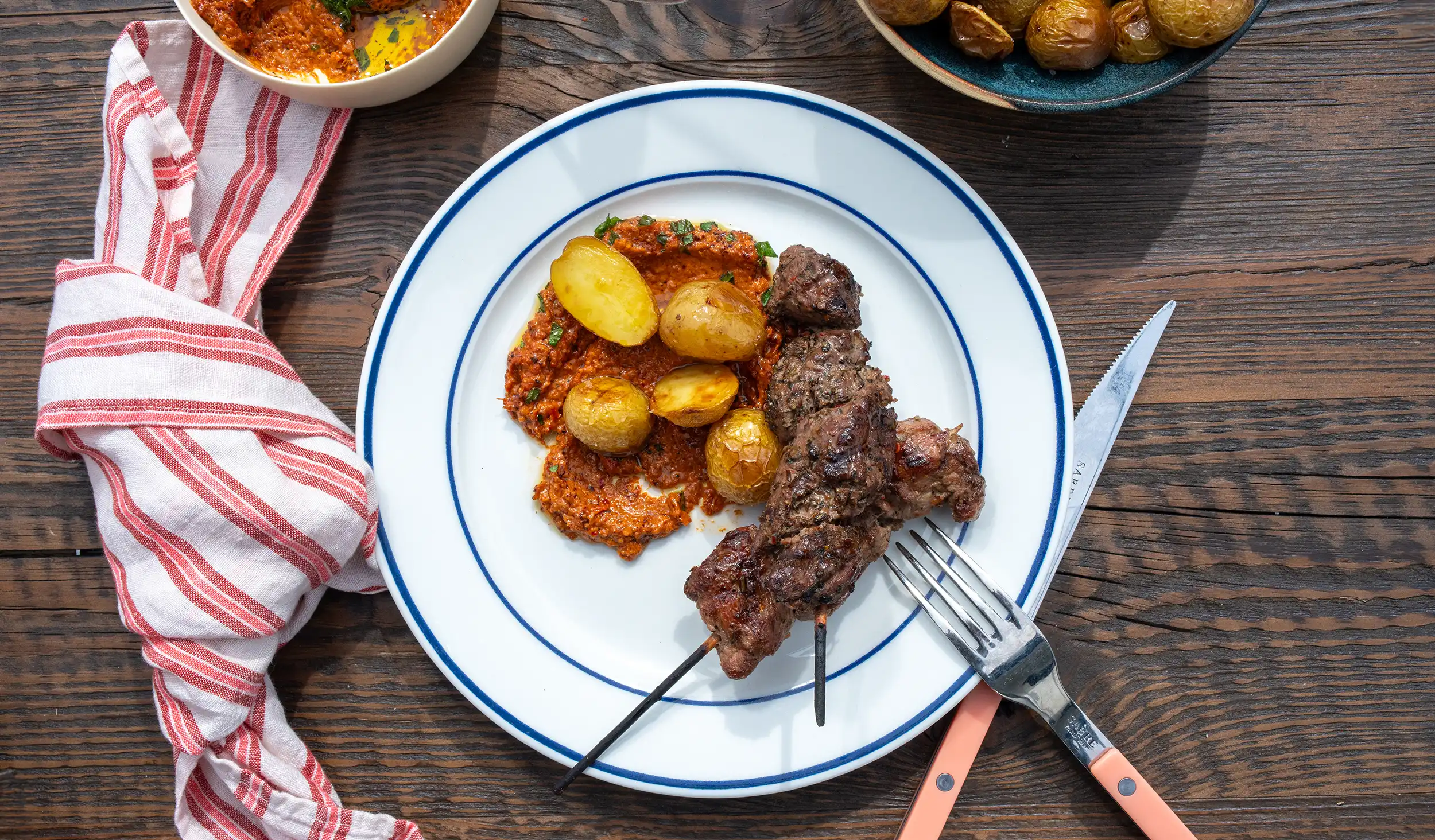 Lammegrillspyd og muhammara