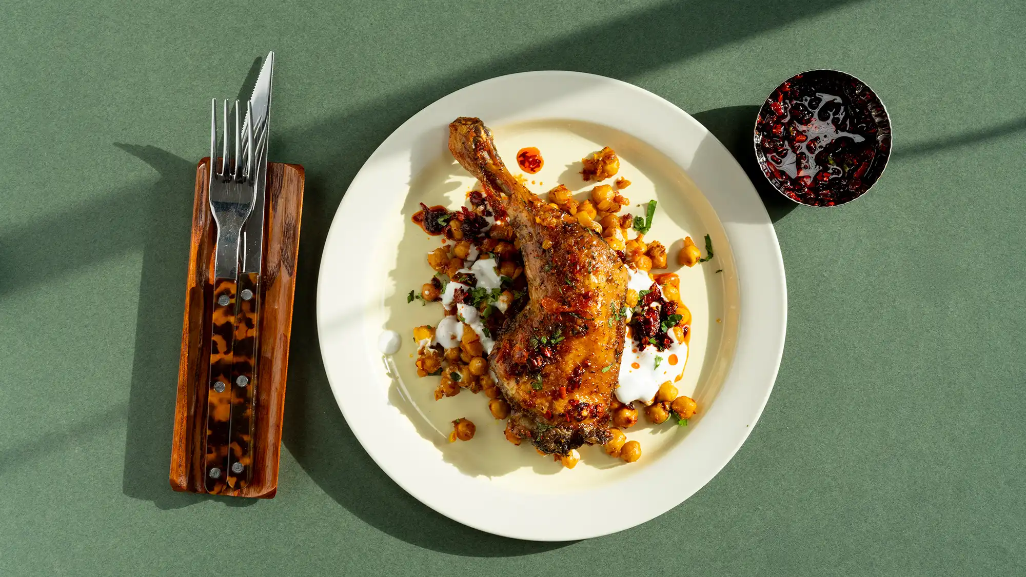 Kikerter og kyllingconfit