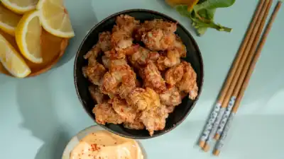Karaage med kyllinglår