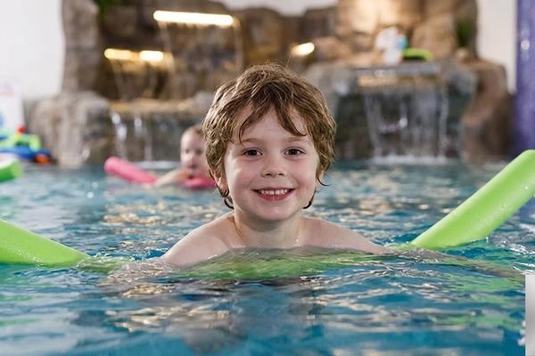 Privater Schwimmunterricht Schwerin – Einzeltraining Schwimmakademie Clemo