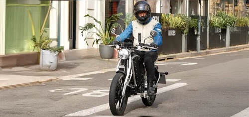 Royal Enfield Electric Motorcycle Caught in First Spy Shots Ahead of Launch