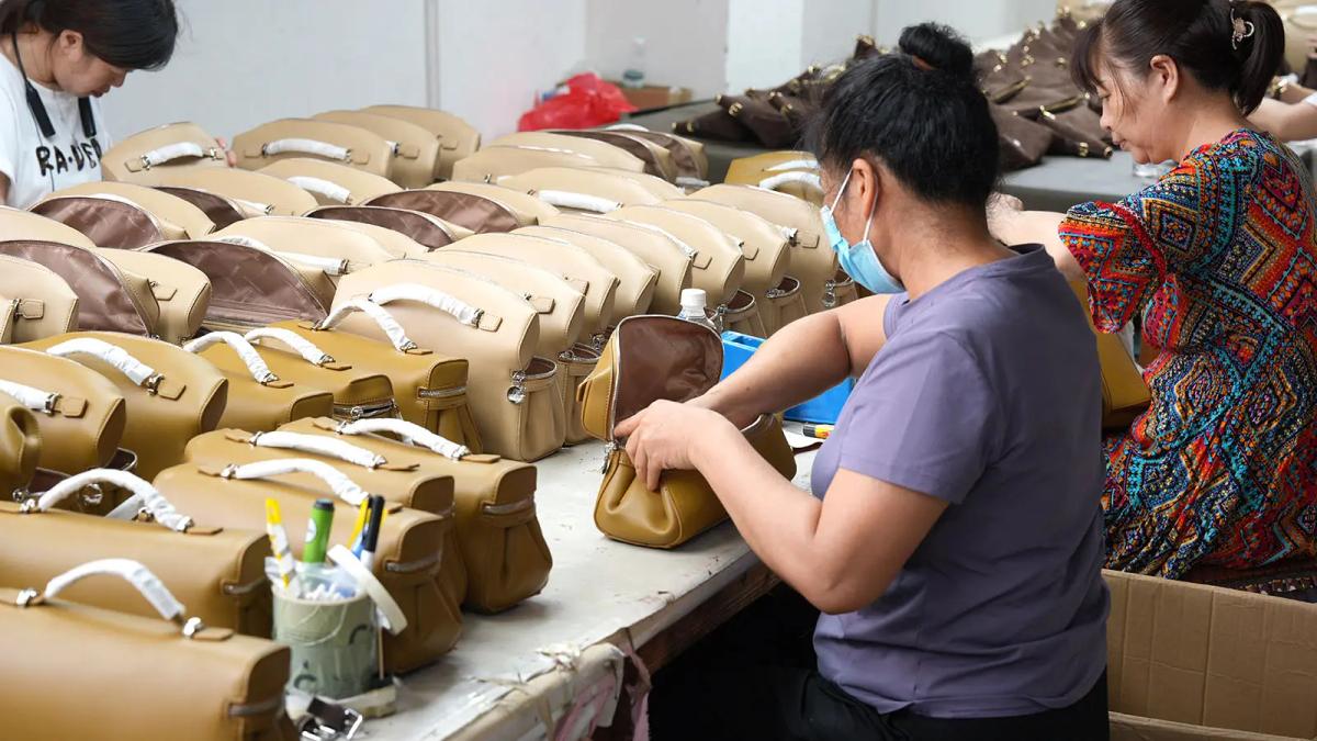 The Ultimate Guide to Bag QC in China: AQL Standards & Avoiding Factory Traps