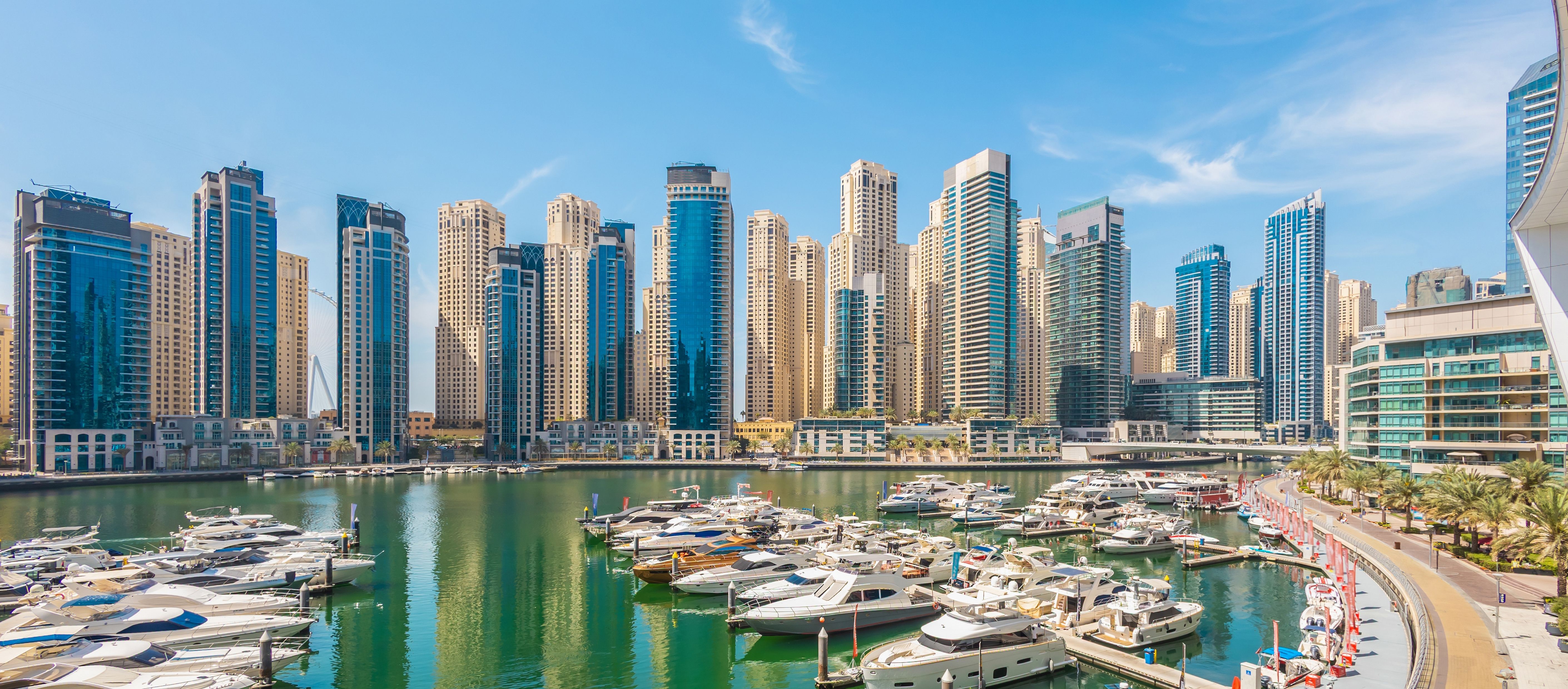 Fully Renovated Luxury Villa in Pearl Jumeirah, Dubai - Image 2