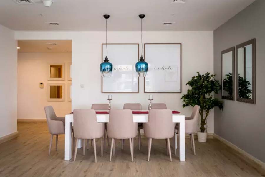 Riviera Beachfront Apartments - Image 6