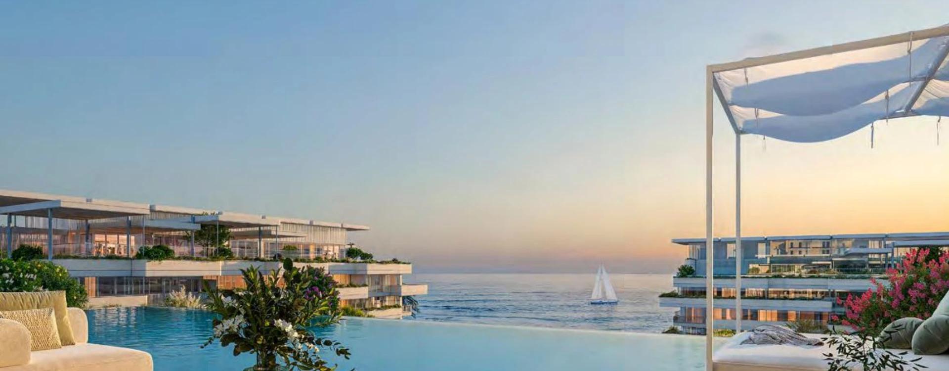 Ritz Carlton Studio - Image 10