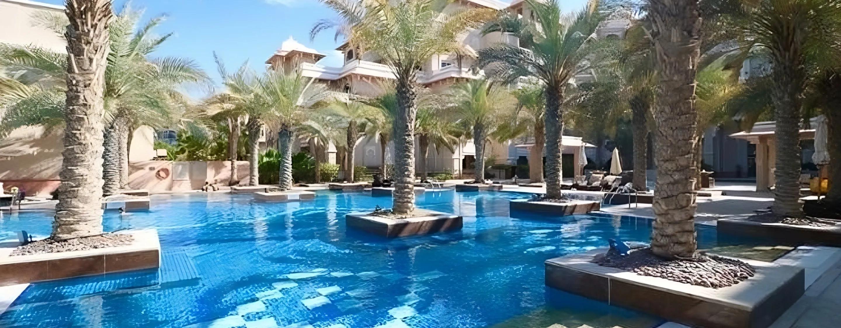 Baccarat Hotel & Residences Studio - Image 9