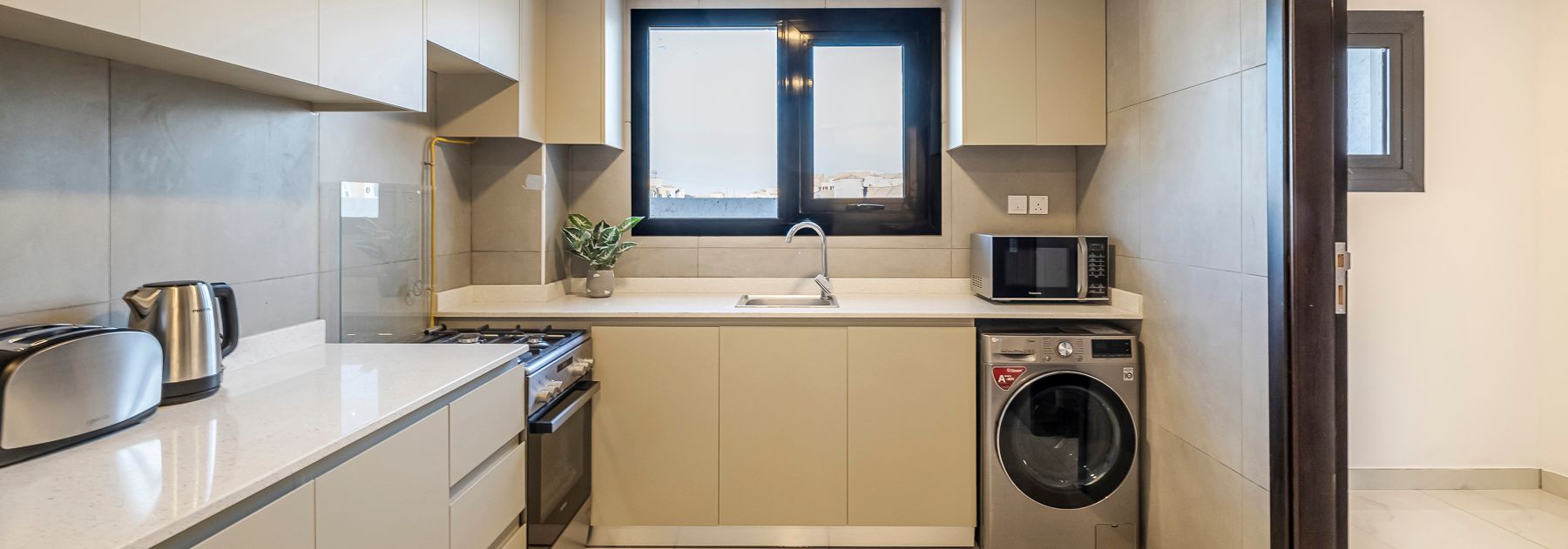 2-bedroom Apartments in Jumeirah Living Studio - Image 10