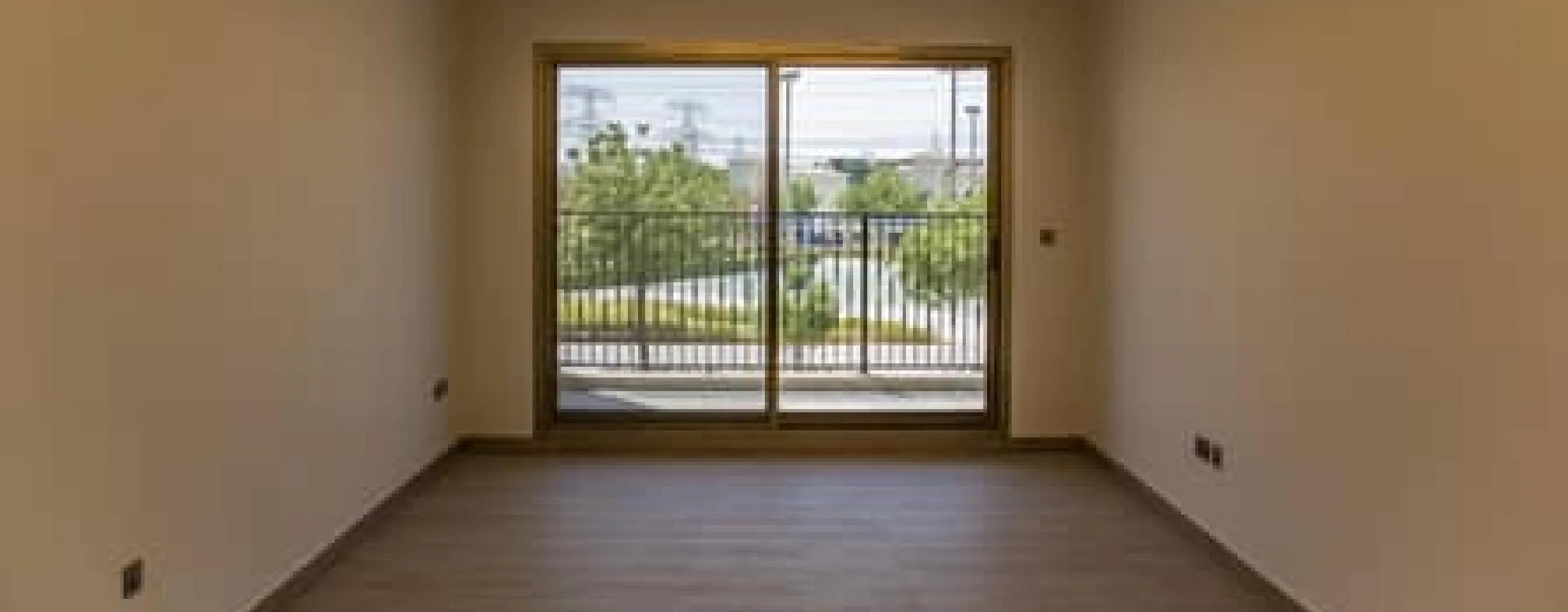 ELO Apartments 1 BR - Image 2