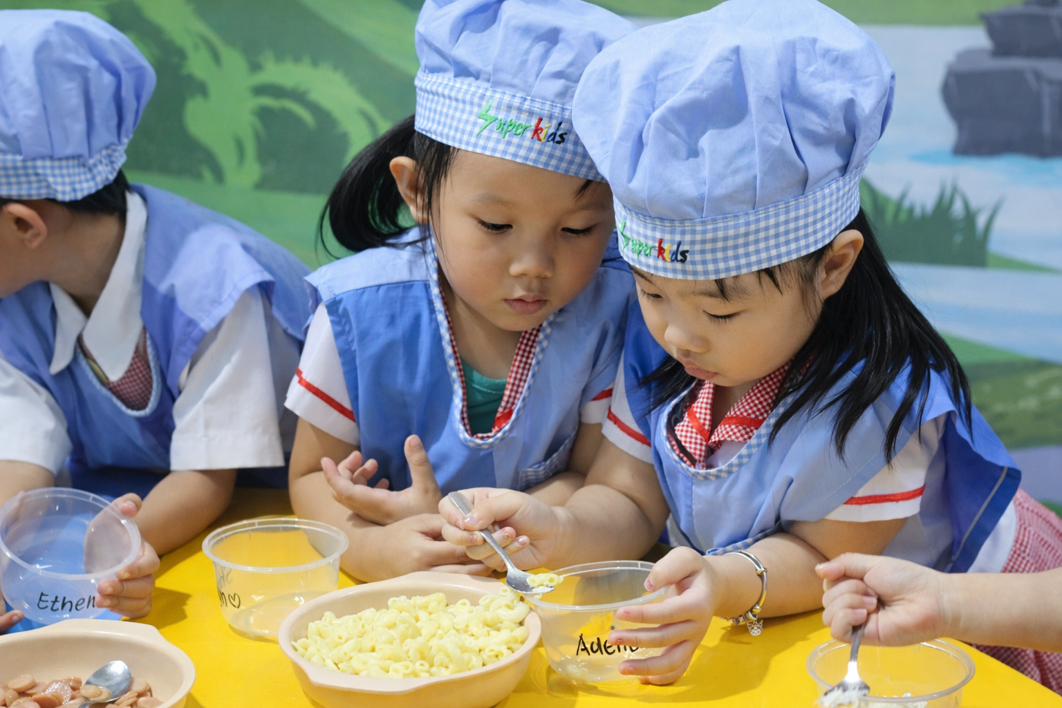 Kindergarten (TK) Superkids School Medan, usia 3–6 tahun