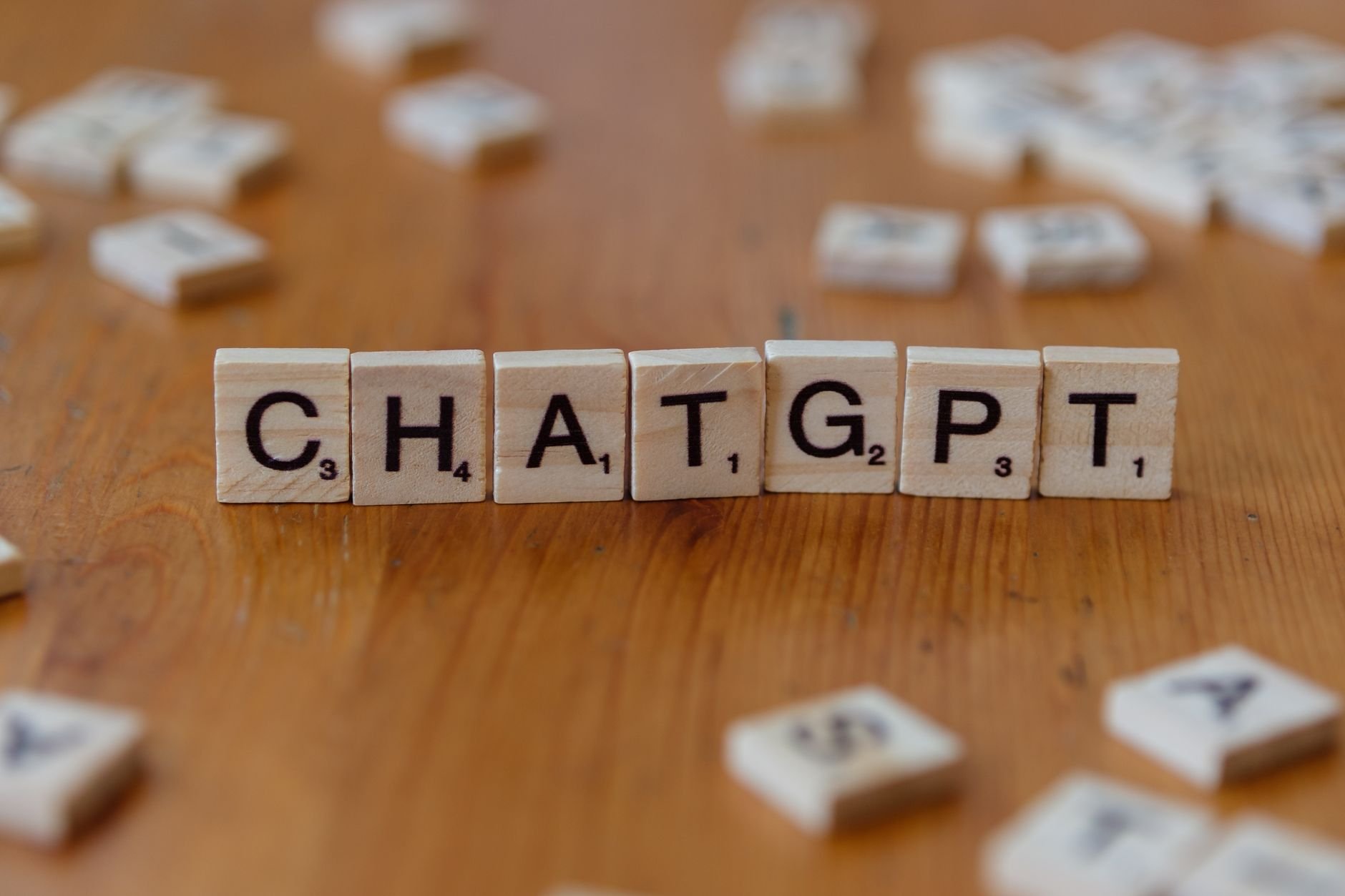 AI agent vs chatbot: the real difference, and which one you need