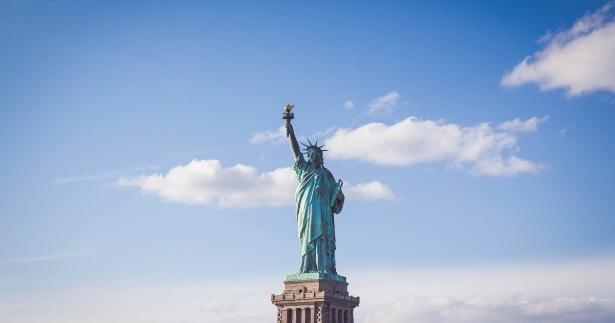 Custom Software Development USA: Enterprise and Startup Solutions - Codestreaks Blog