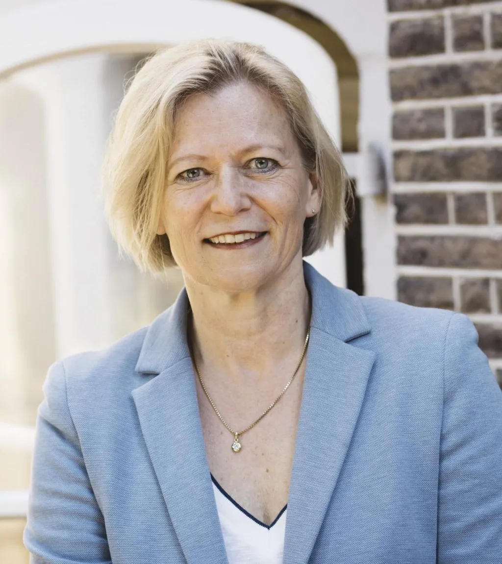 Adriana Esmeijer