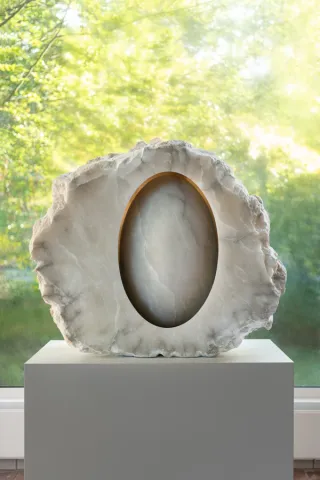 Een beeld van Anish Kapoor