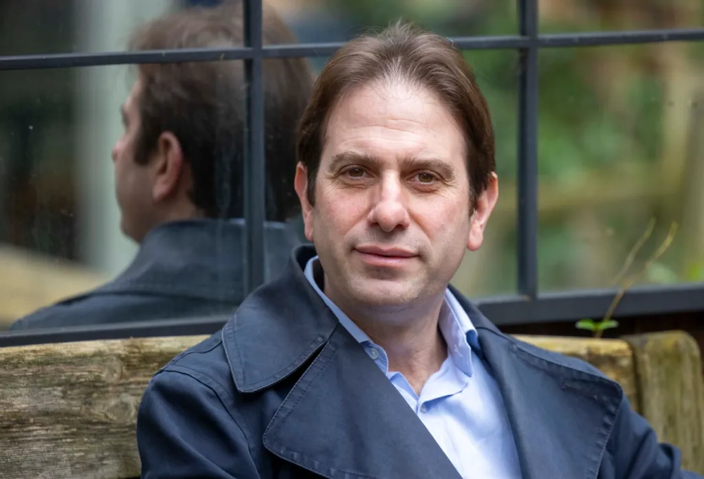 portret van Charles Keidan