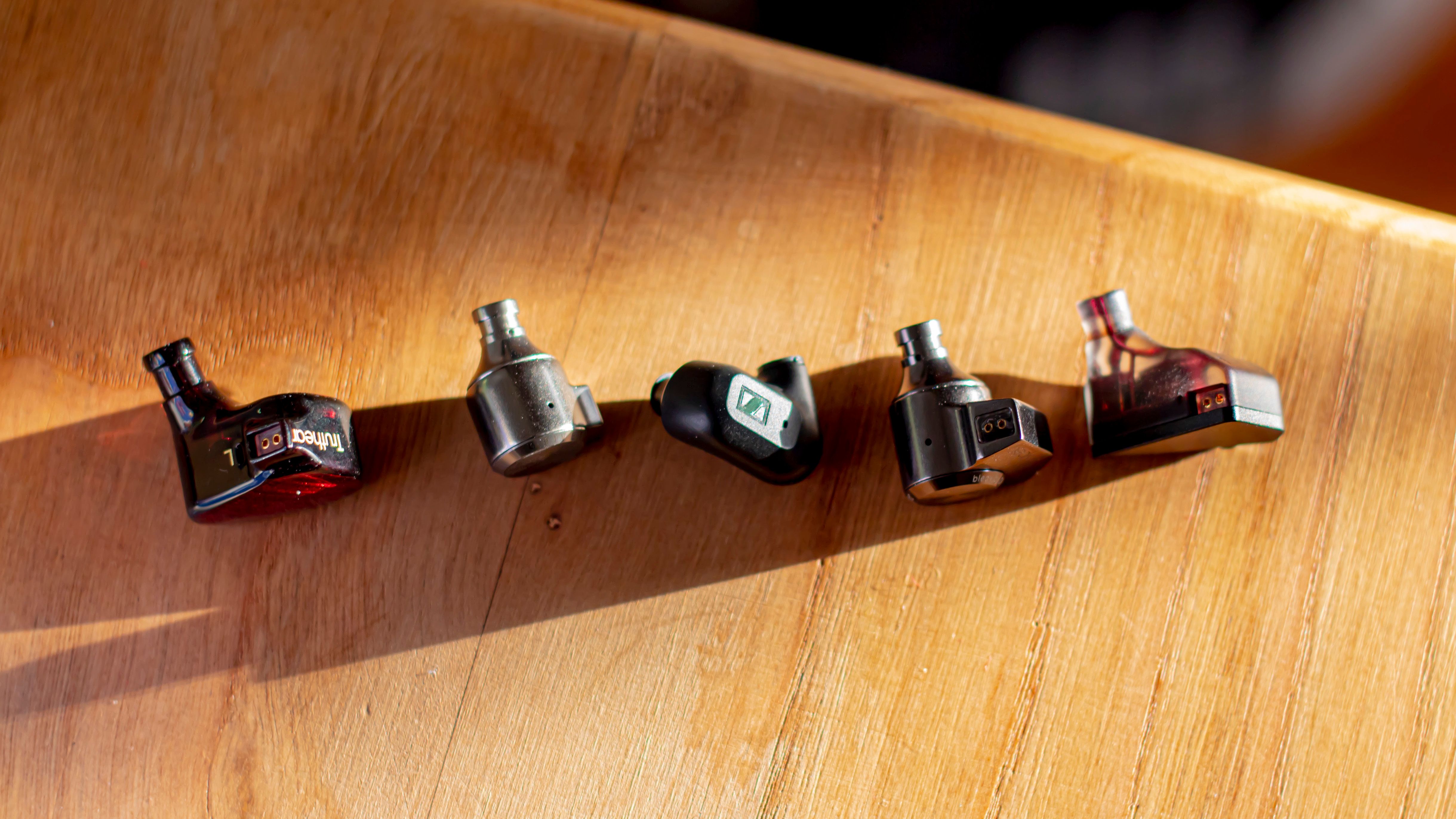 Review of Oriveti OD100 vs bleqk Dynabird vs Sennheiser IE200 vs Truthear Hexa vs Truthear zero red on qfi Audio