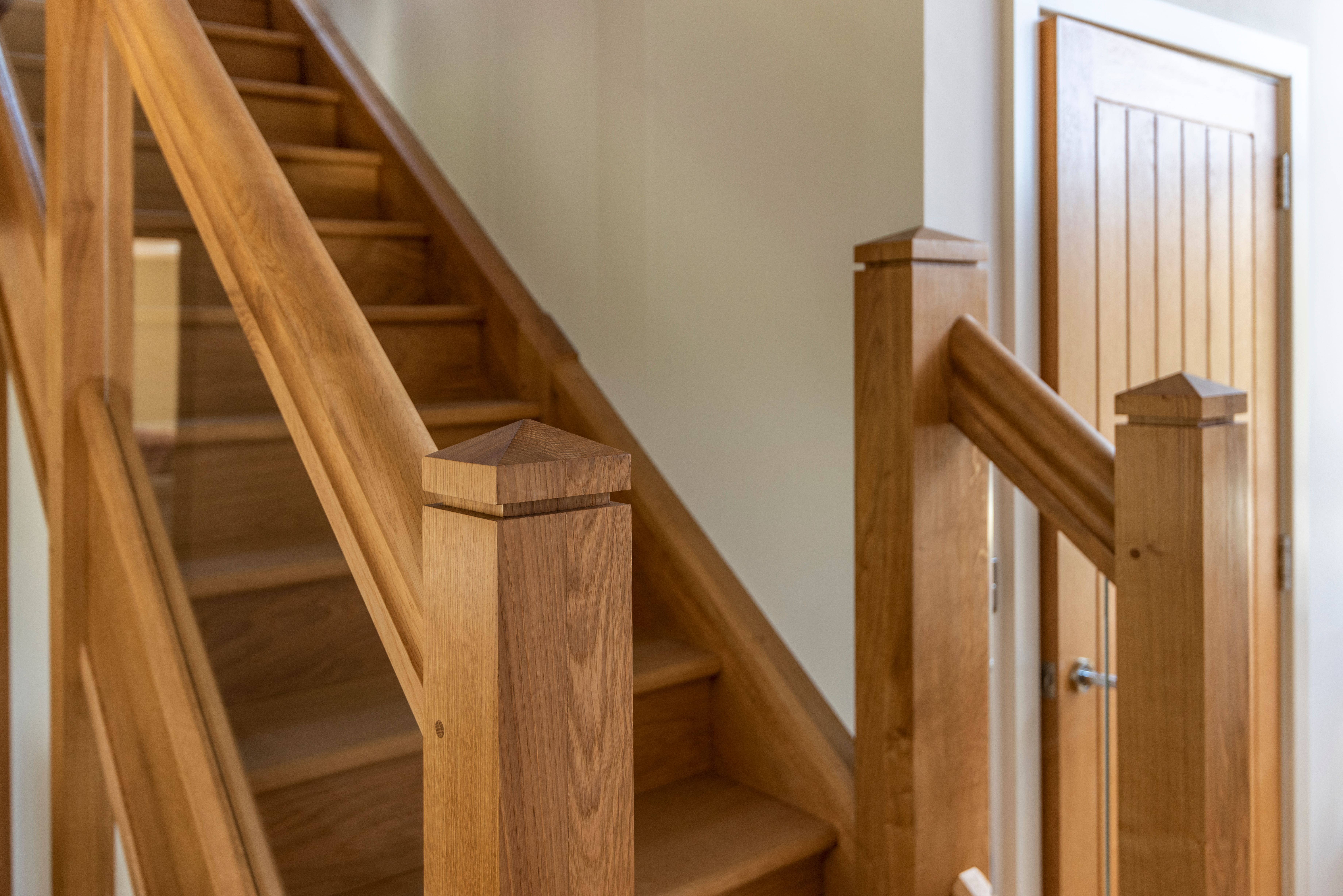 english oak bannister