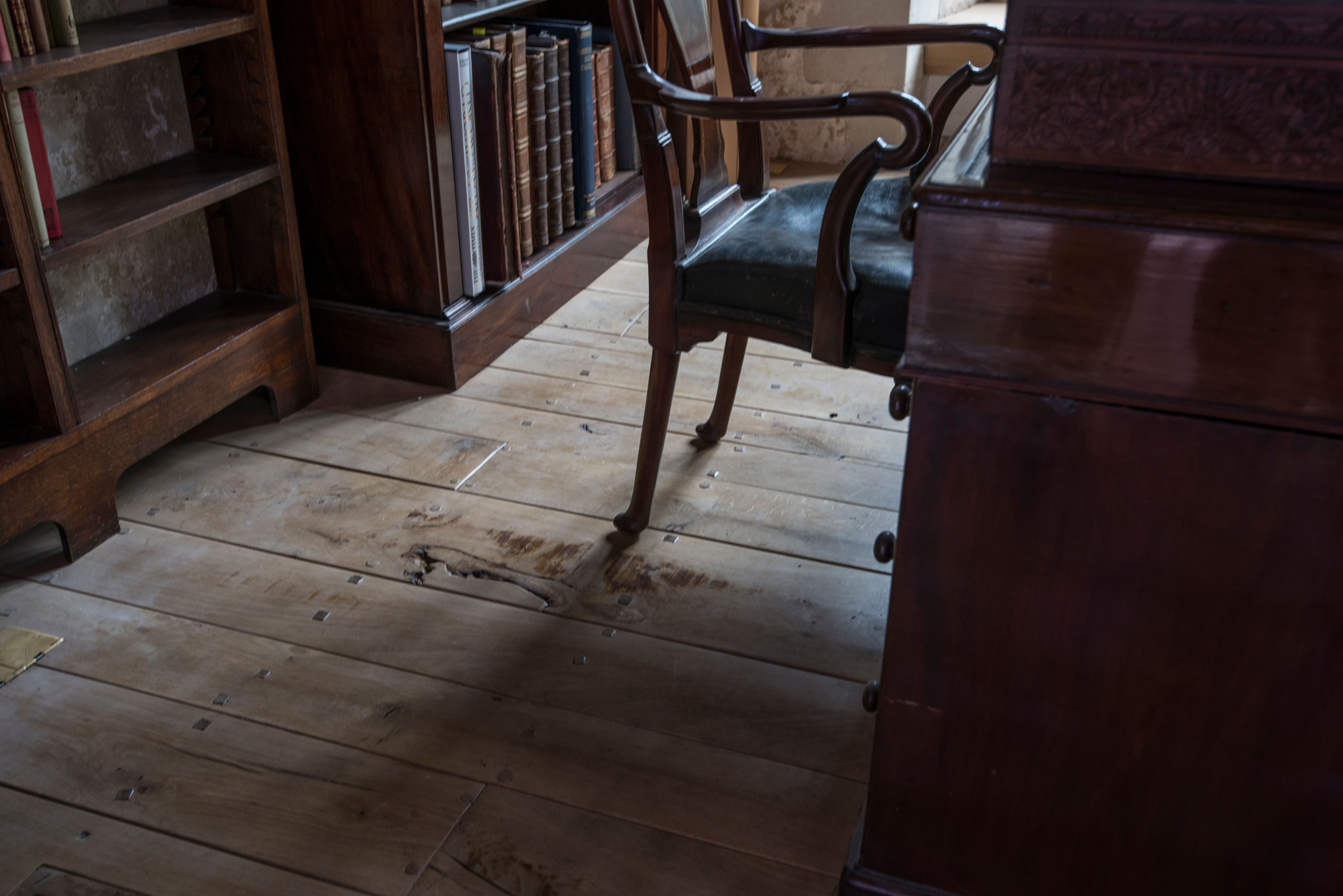 traditional oak flooring