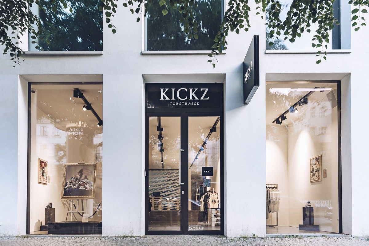 KICKZ