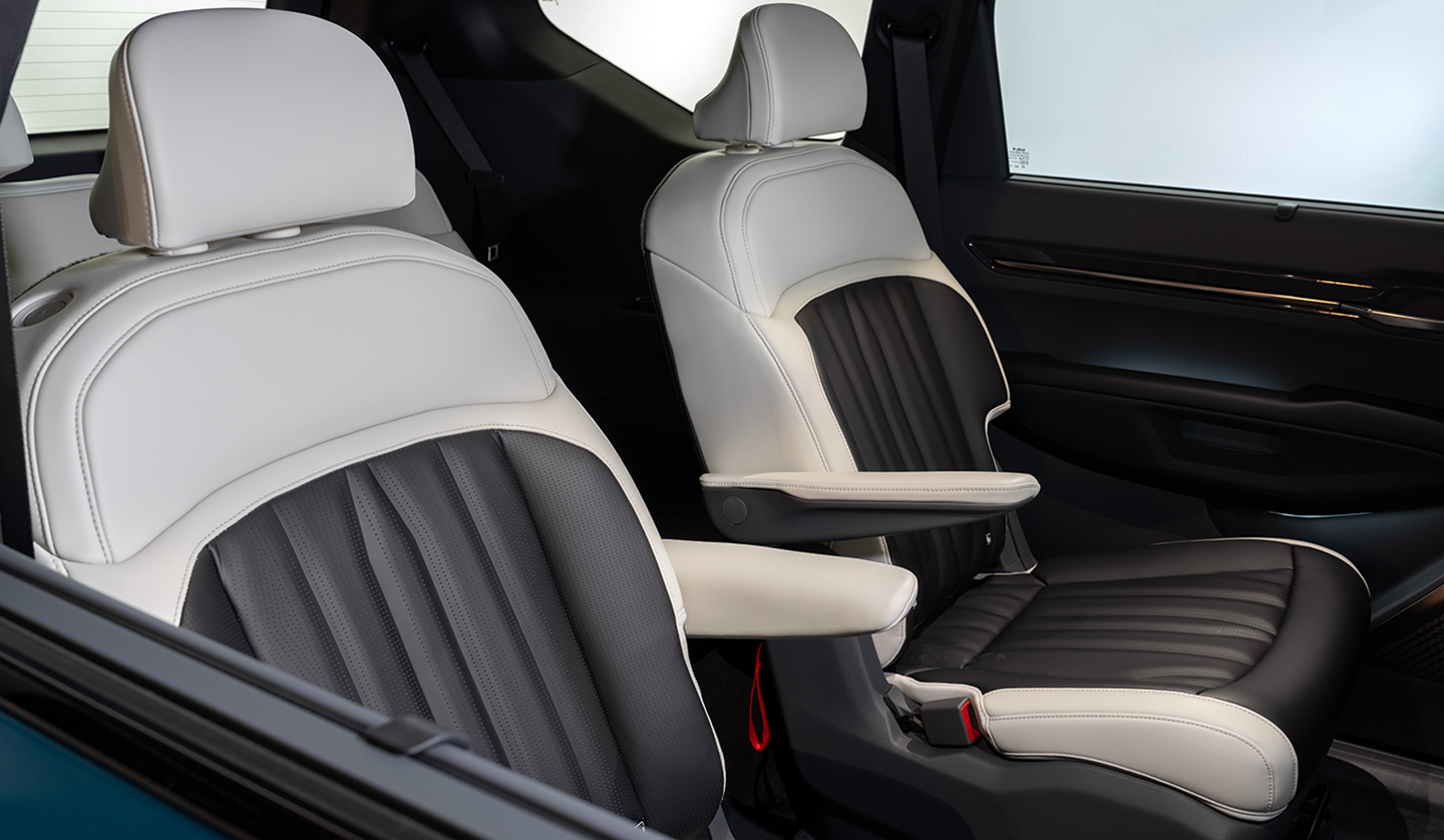 An interior shot of the KIA EV9 displaying driver & passenger seats