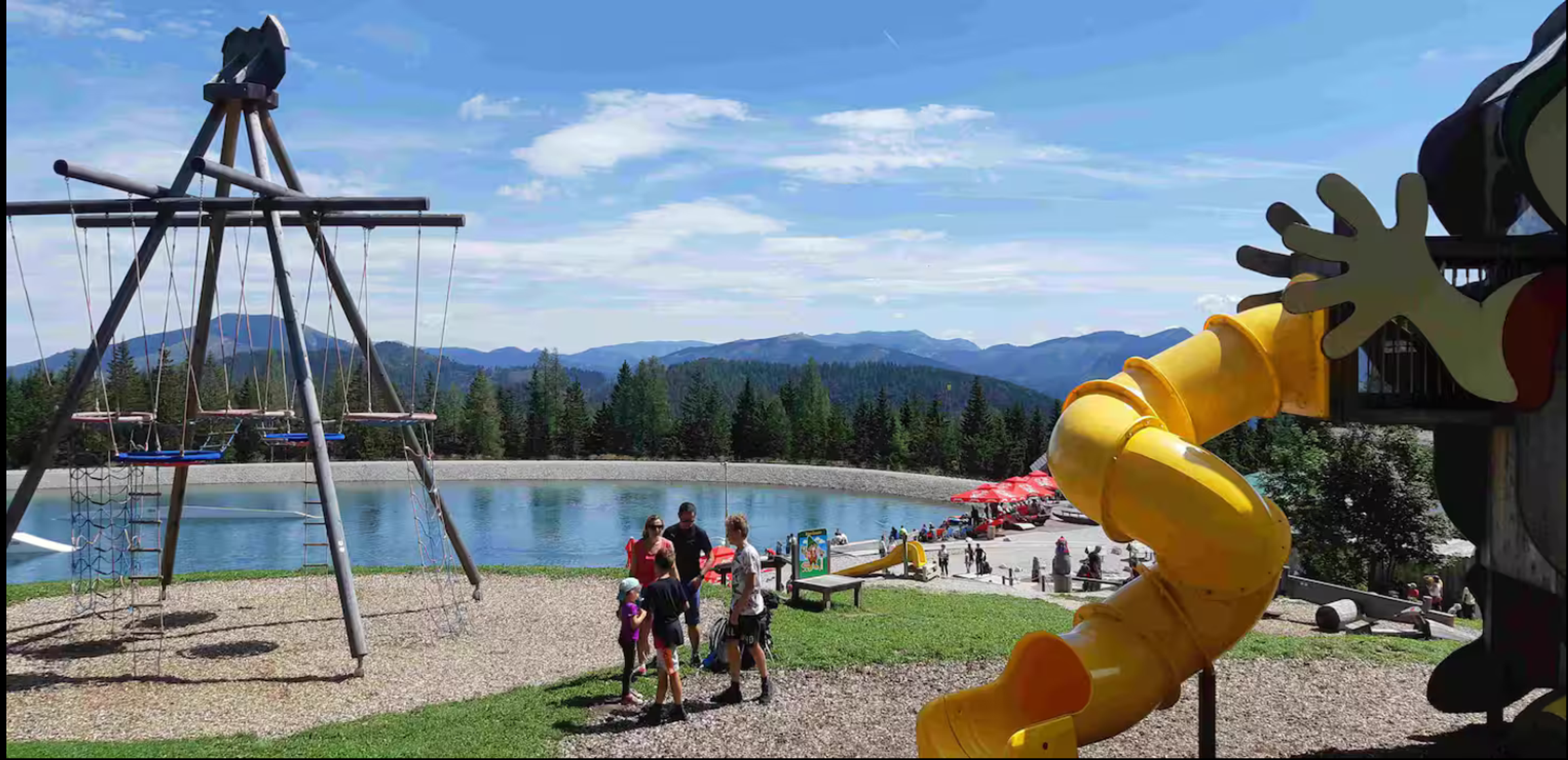 Bürgeralpe mit Bereich Wasserattraktionen und Kinderspielplatz