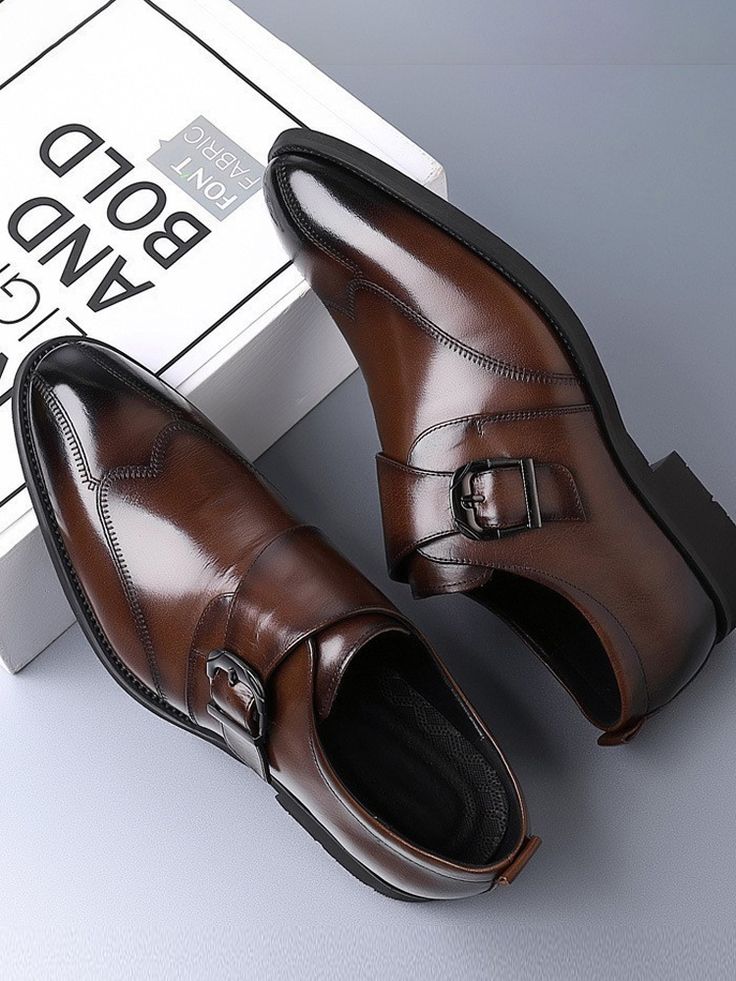 Broque leather