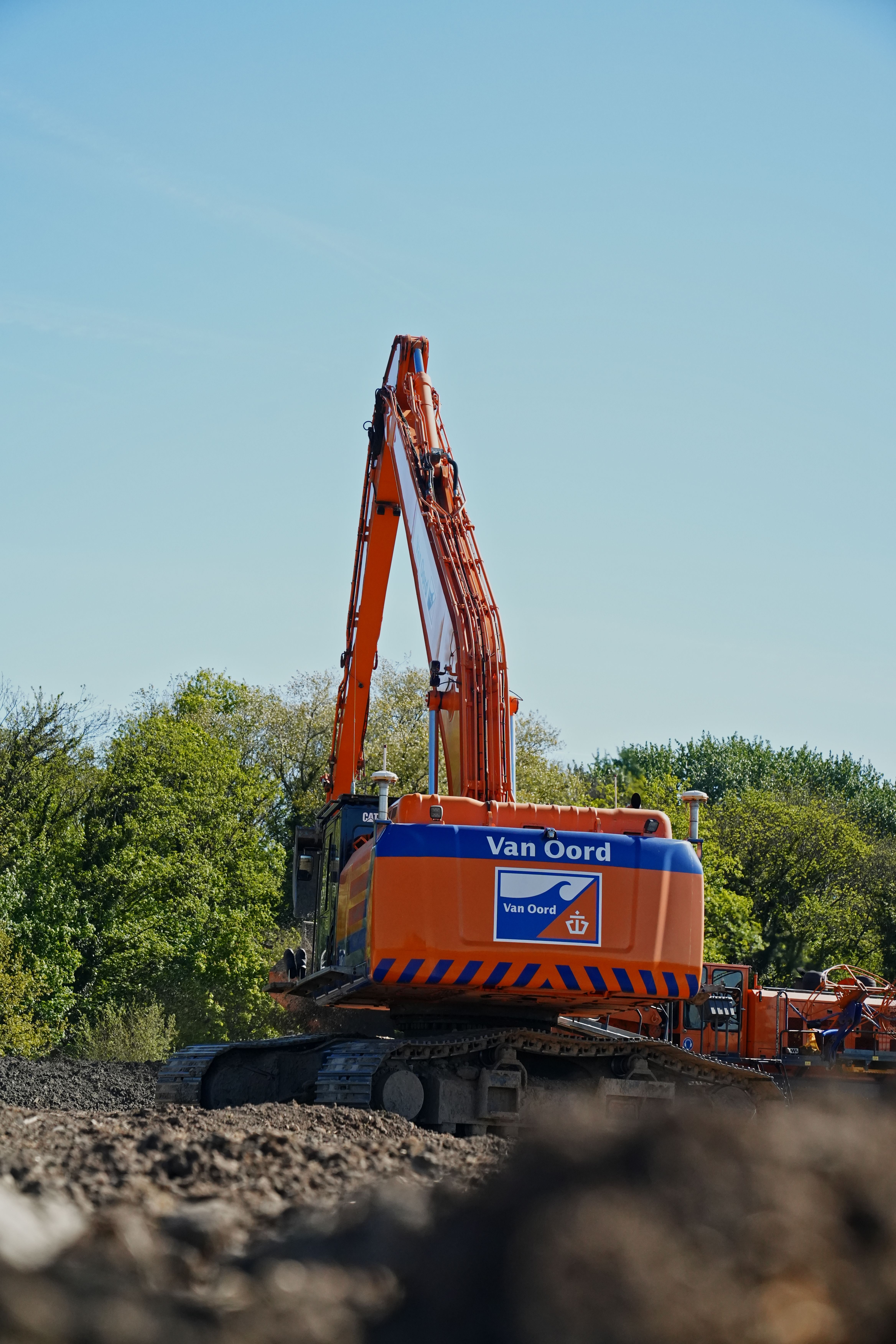 CAT 340 LRE backside