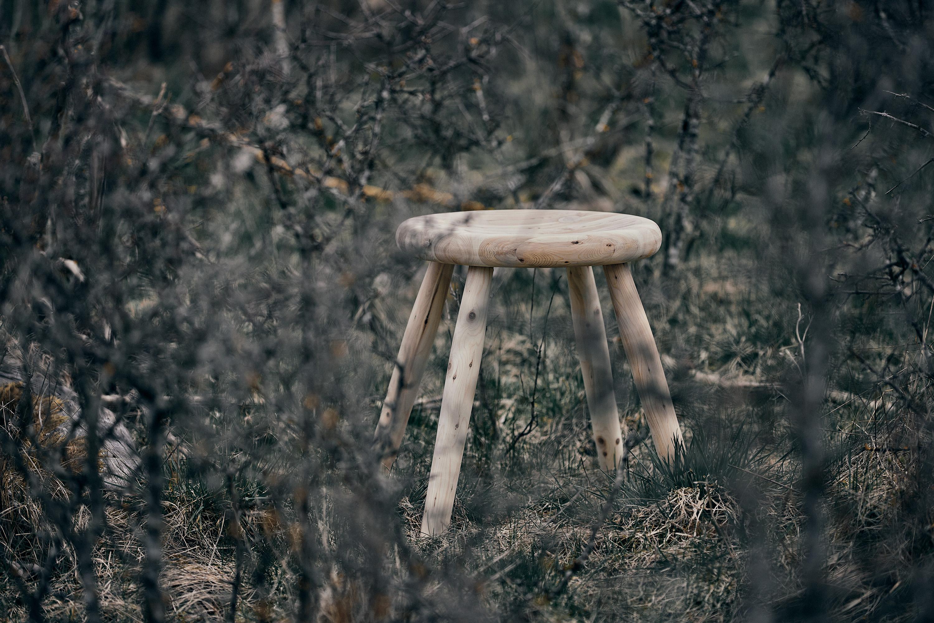 der Hocker, Hocker aus Wacholderholz der Schwäbischen Alb, Oliver Jung Fotografie
