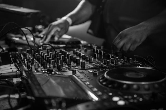 Reload Sound & Friends 001 - RELOAD SOUND, DONCH, PARISMATIQ, DJ EAZY, MERCE JADE