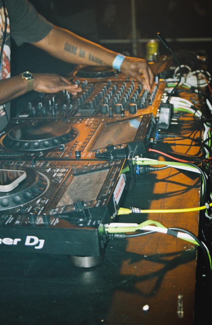 Reload Sound & Friends 001 - RELOAD SOUND, DONCH, PARISMATIQ, DJ EAZY, MERCE JADE