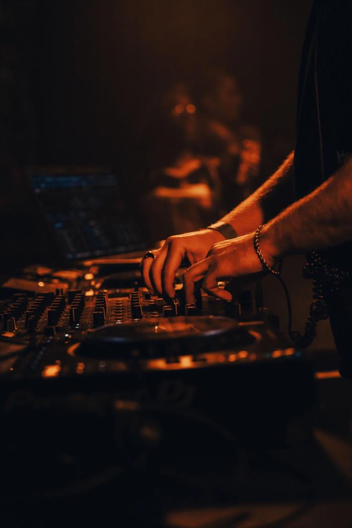 Reload Sound & Friends 001 - RELOAD SOUND, DONCH, PARISMATIQ, DJ EAZY, MERCE JADE