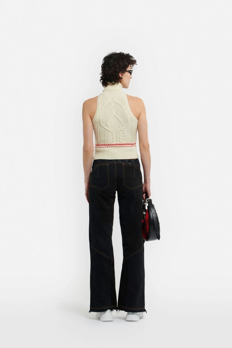 Cable Knit Sleeveless Turtleneck