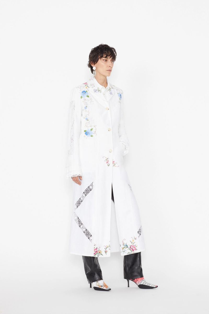Embroidered Linens Belted Lab Coat