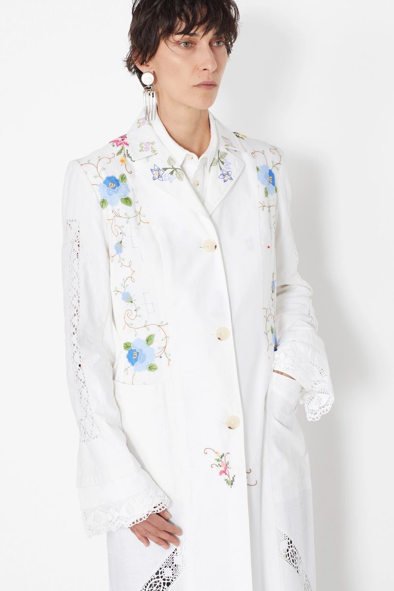 Embroidered Linens Belted Lab Coat