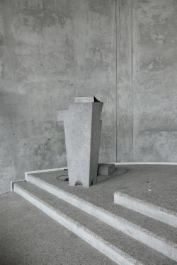 oliver_jung_le_saint_bernadette_nevers_architecture_brutalismus_paul_virilio_claude_parrent