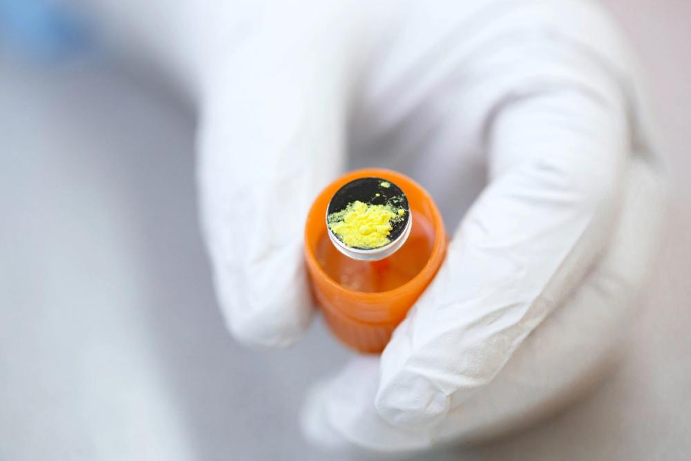 Missing alternative text