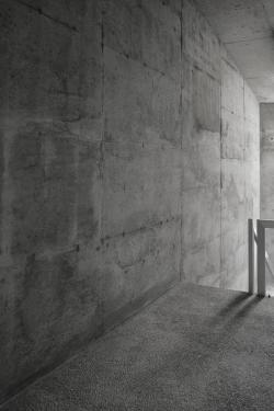 oliver_jung_le_saint_bernadette_nevers_architecture_brutalismus_paul_virilio_claude_parrent