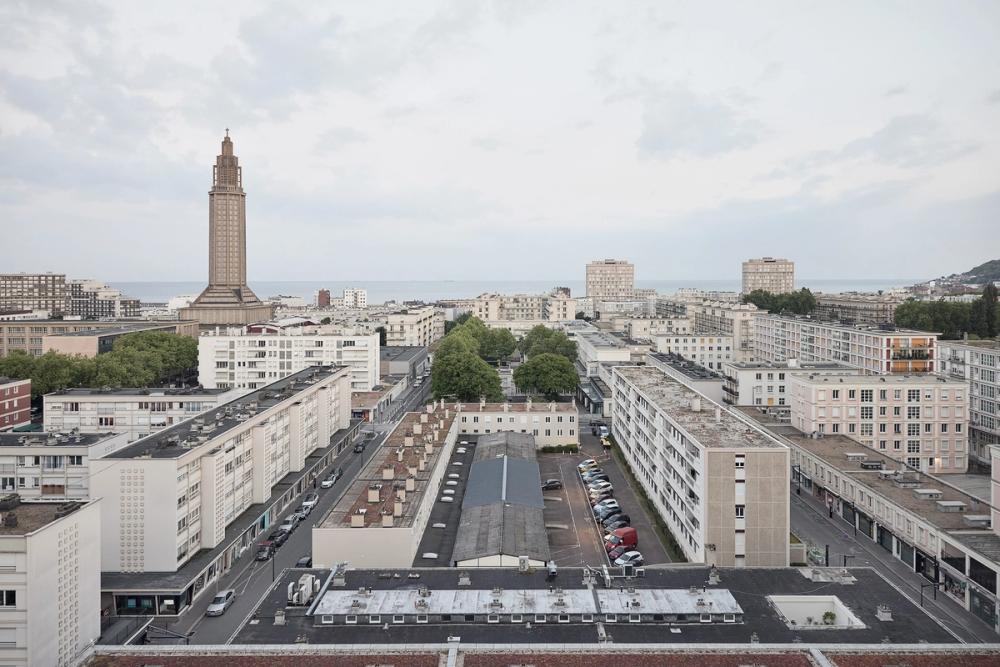 Missing alternative text