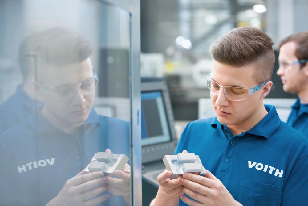 Missing alternative text