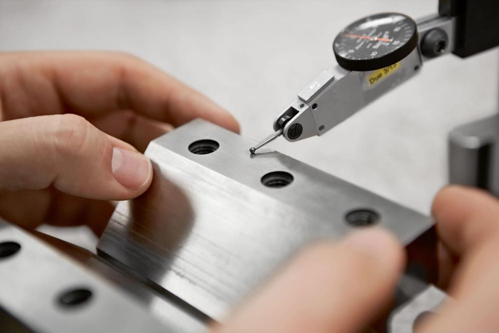 Missing alternative text