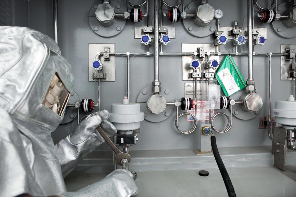 Missing alternative text