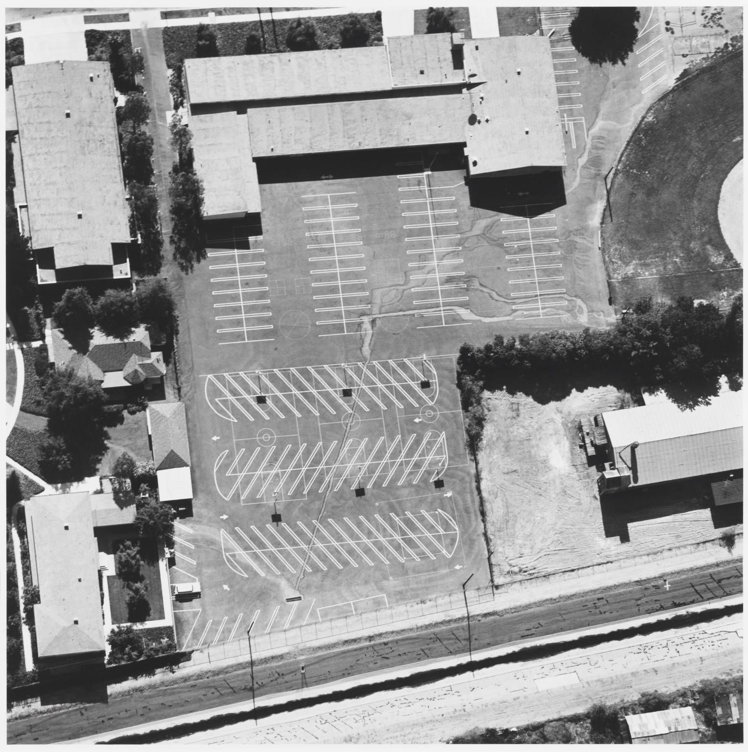 Thirtyfour Parking Lots in Los Angeles