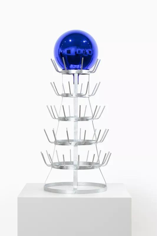 Gazing Ball (bottlerack)