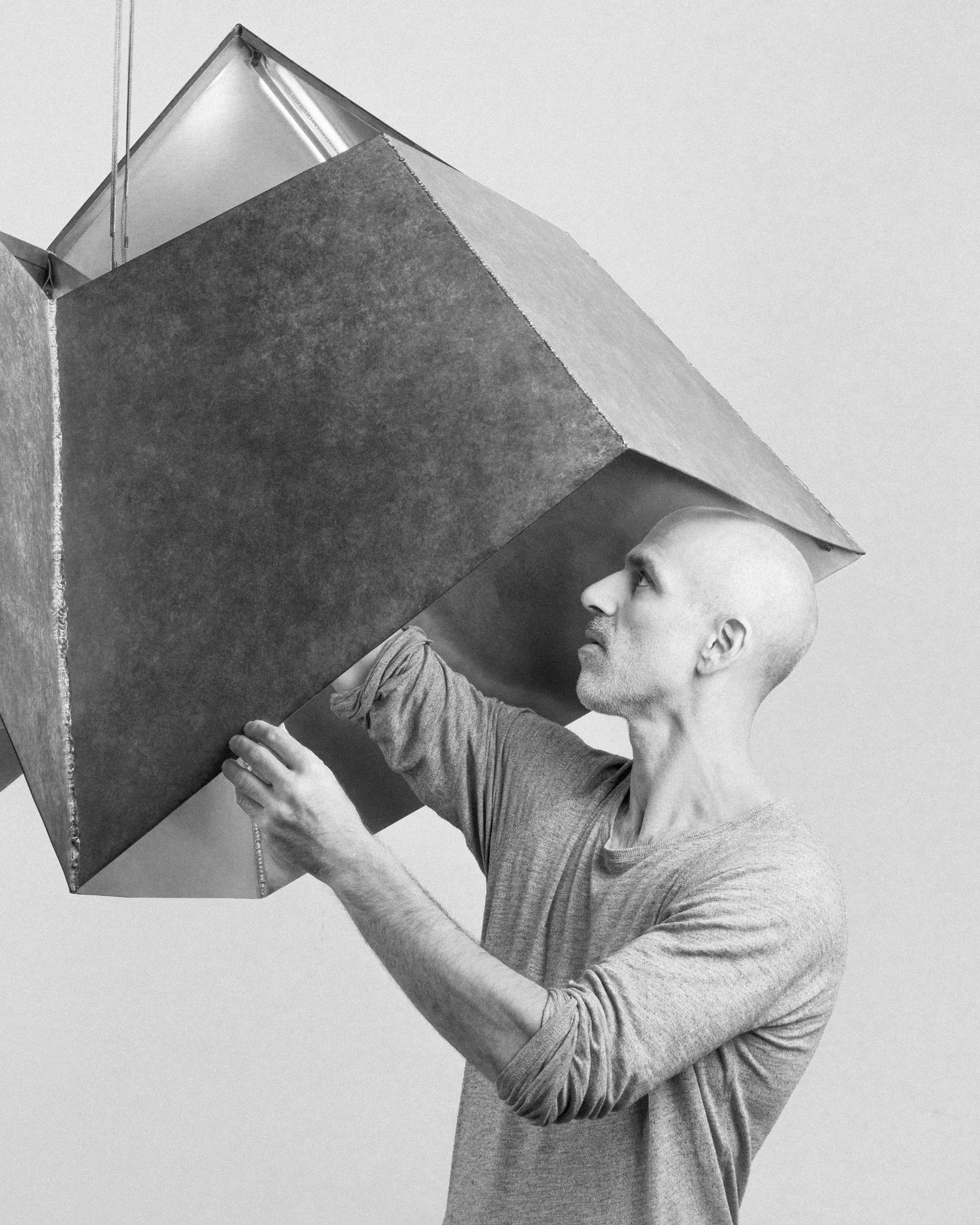 Barometro Table Lamp 2.1 Black Portoro | Carpenters Workshop Gallery