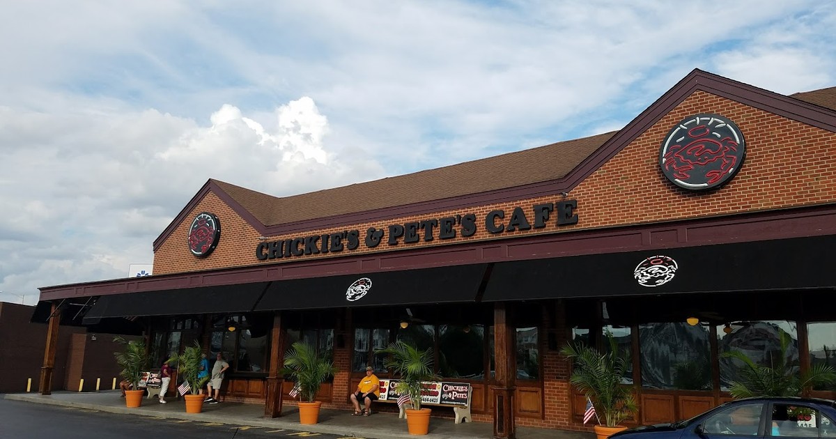 Chickie's & Pete's in Philadelphia