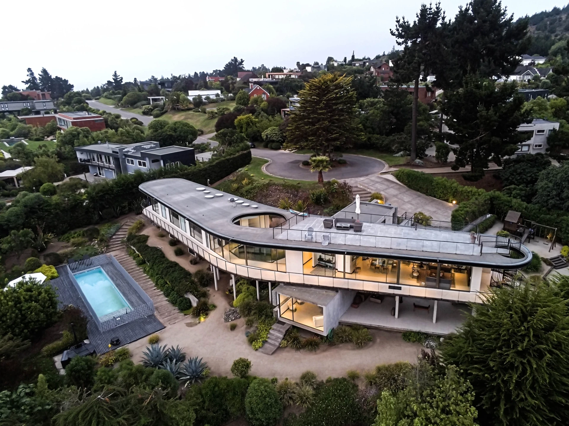 Casa Boomerang — Román y Basualto Arquitectos