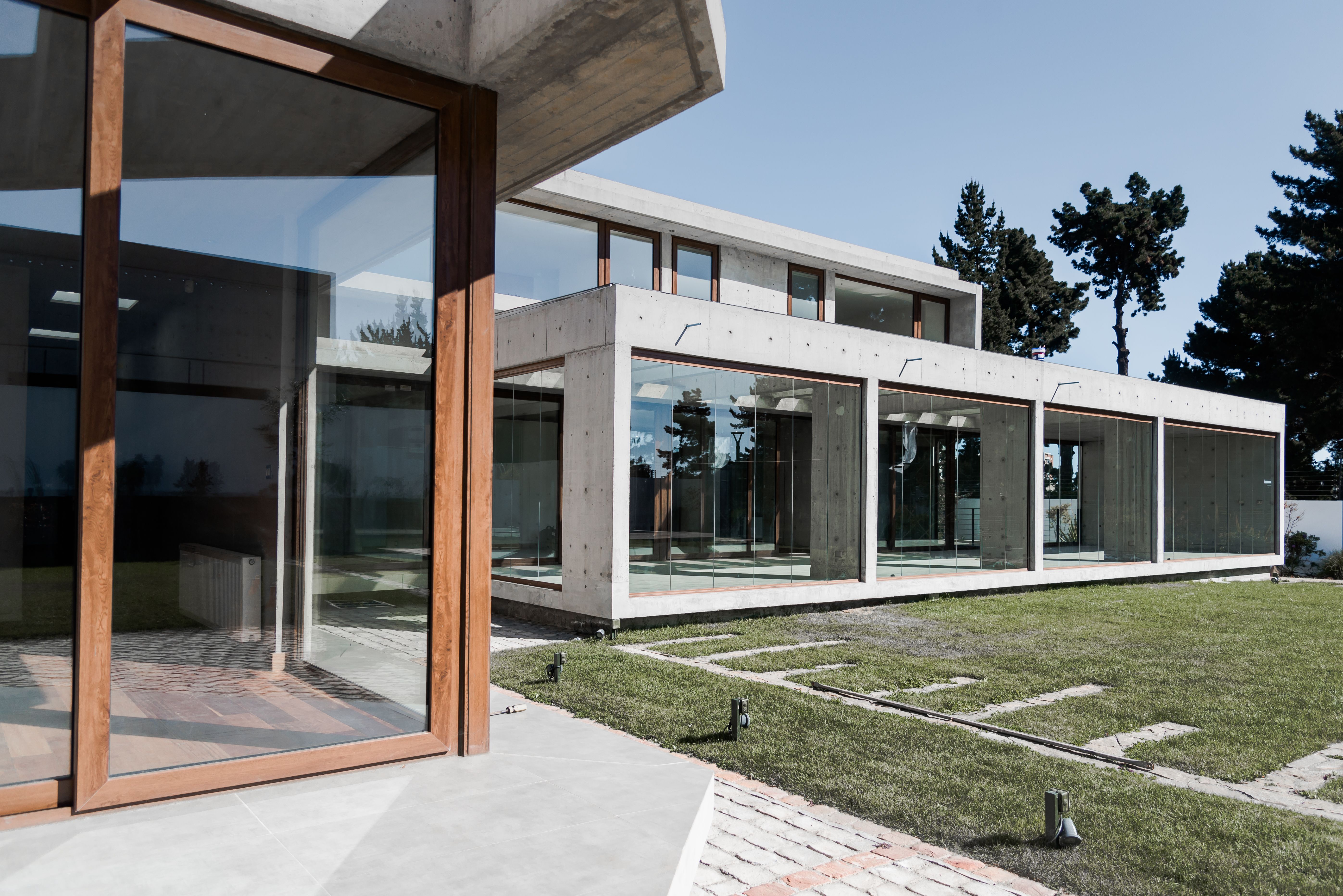 Casa JP Concón | Residential architecture · Román y Basualto Arquitectos — image 1