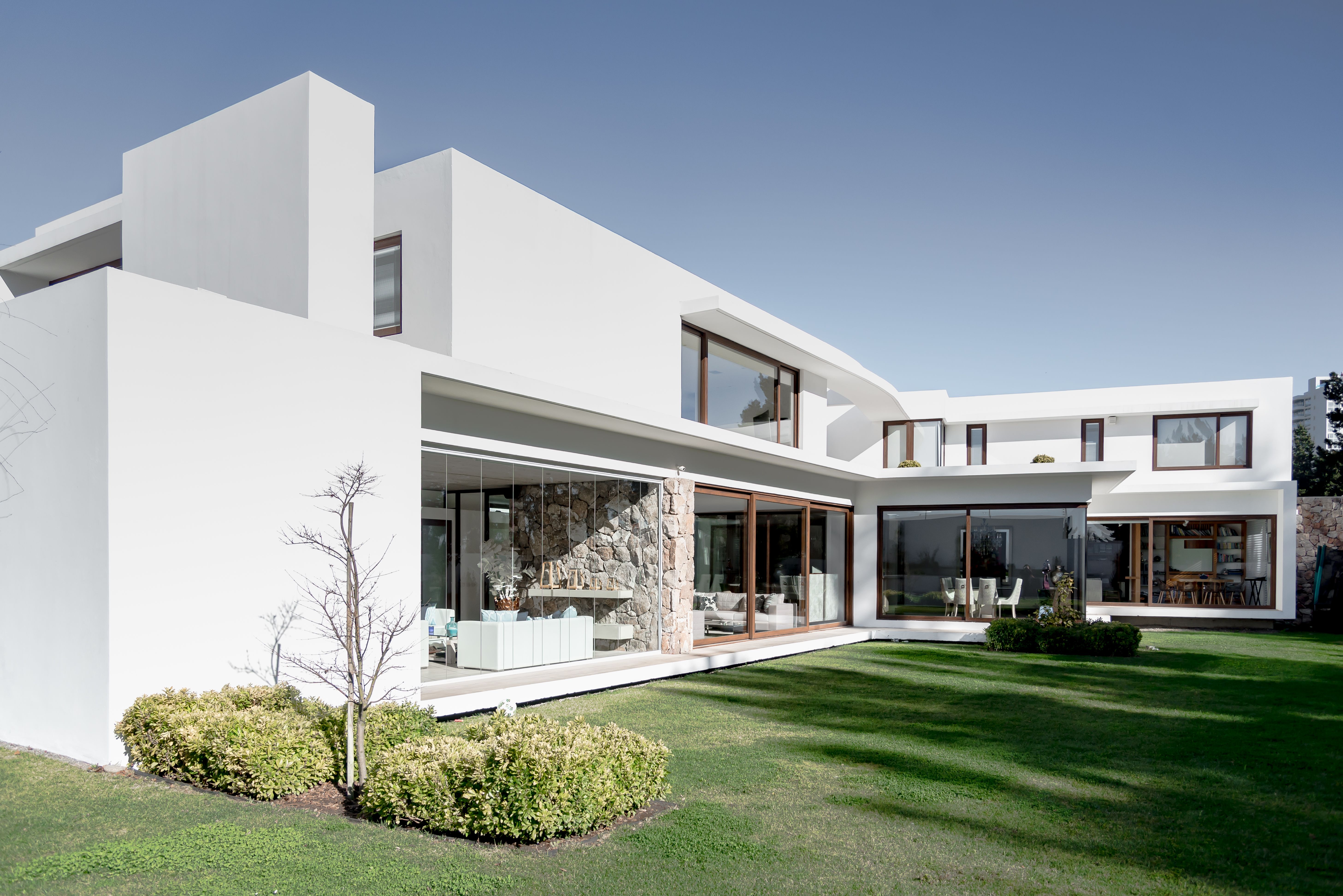 Casa SJ Concón | Residential architecture · Román y Basualto Arquitectos — image 14