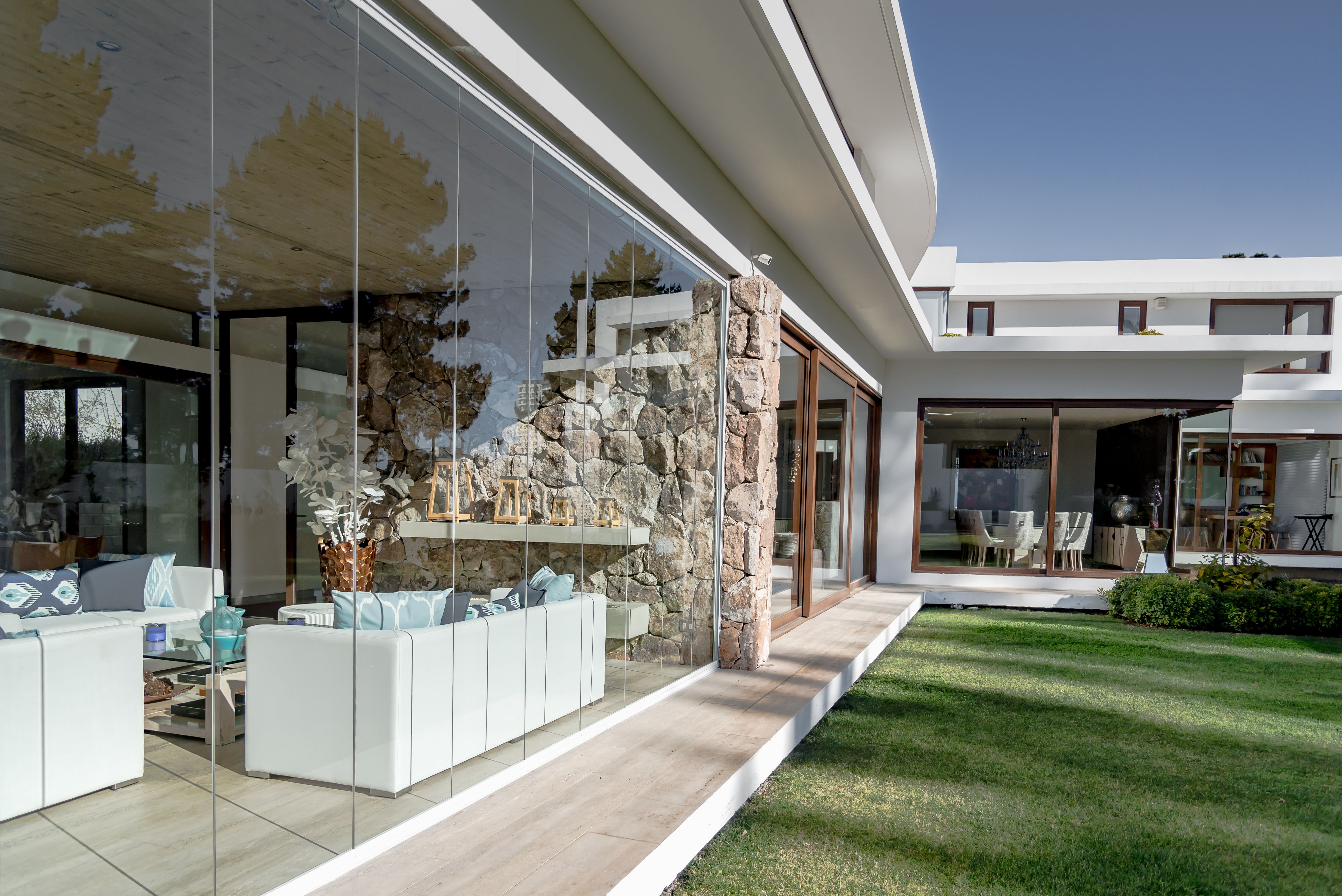 Casa SJ Concón | Residential architecture · Román y Basualto Arquitectos — image 12